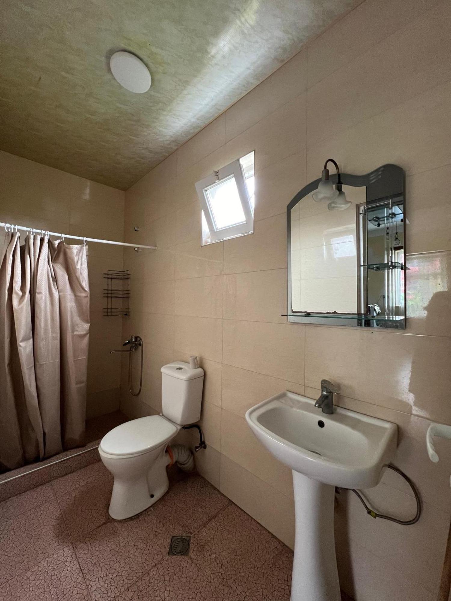 Medea'S Guest House Batumi Bagian luar foto